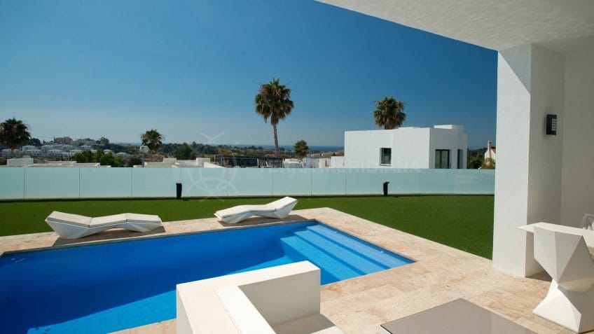 Modern luxury in an exclusive gated community near Marbella