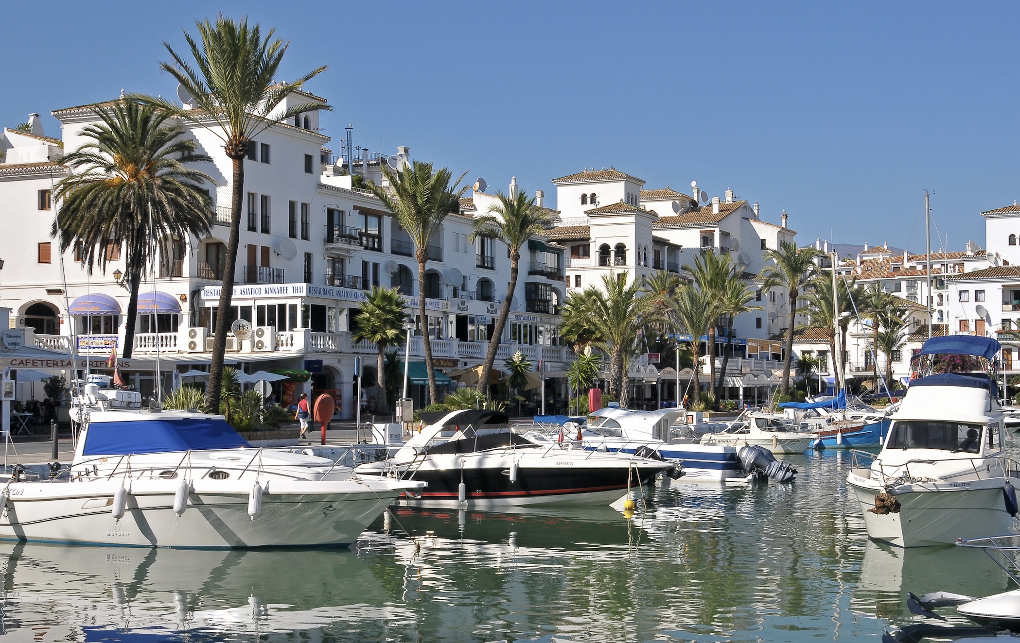 Puerto de la Duquesa: charming marina in the western Costa del Sol