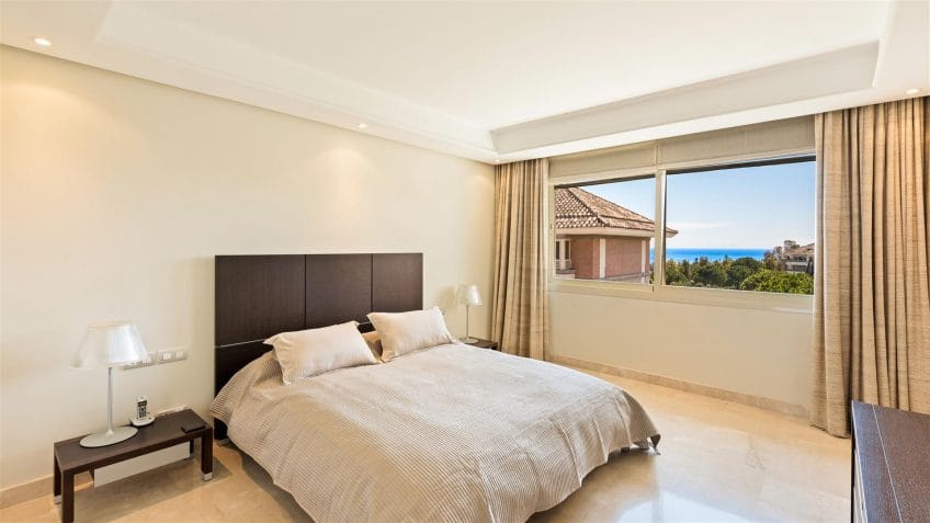 Lujoso apartamento en La Trinidad en La Milla de Oro de Marbella