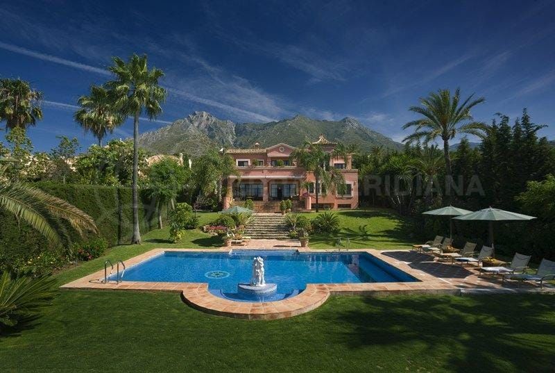 Villa for sale