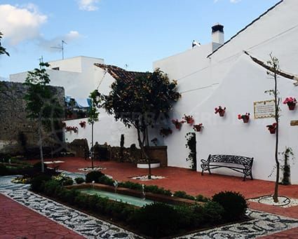 Les plaisirs terrestres : la vieille ville d’Estepona