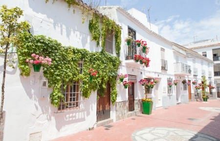 El casco histórico de Estepona atrae a nuevos visitantes