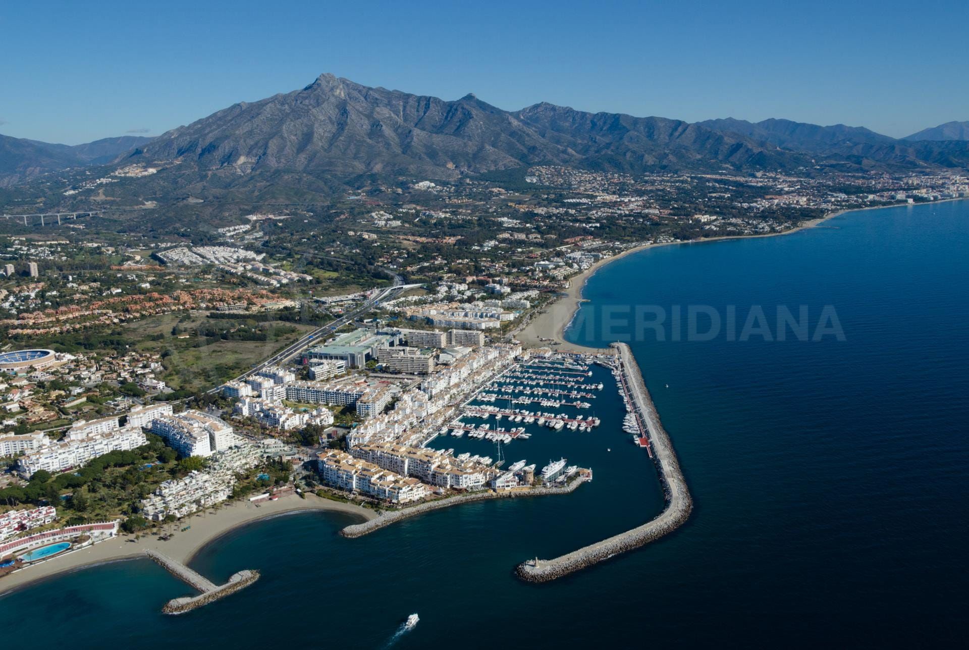 Day and nightlife in Puerto Banus Marbella