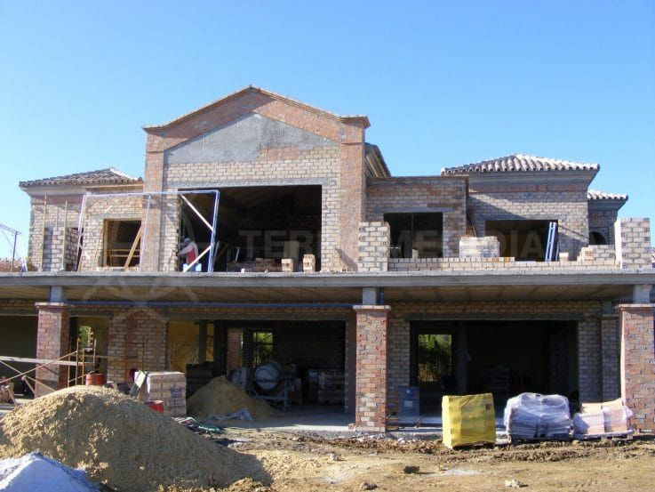 Villa Oasis : Construction A Partir De La Structure Existante