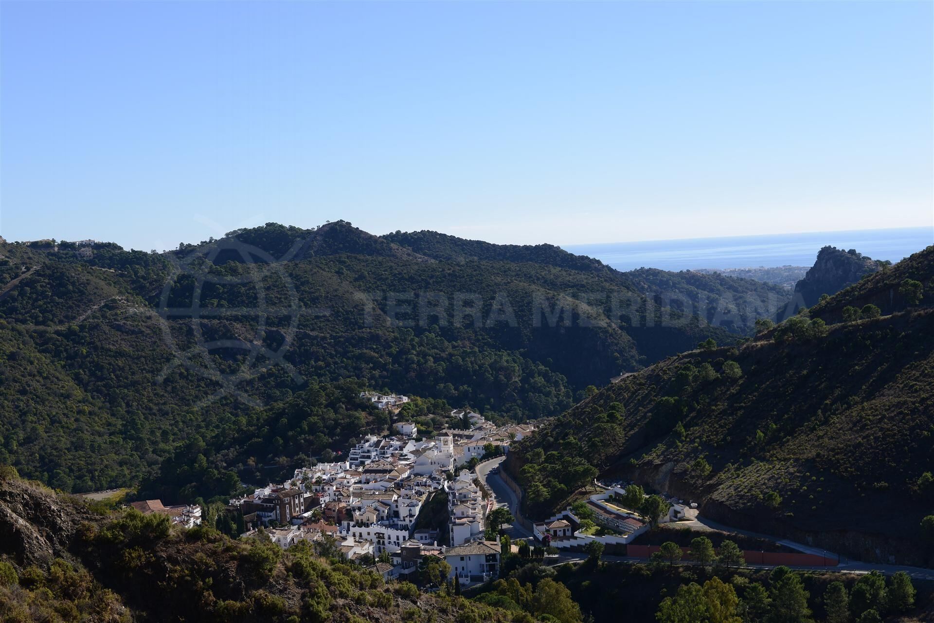 Benahavis property and location guide