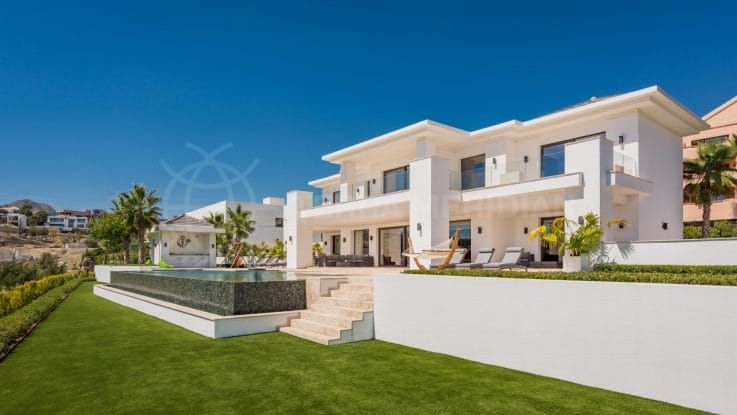Villa Alquería: a new home made-to-measure for a growing family
