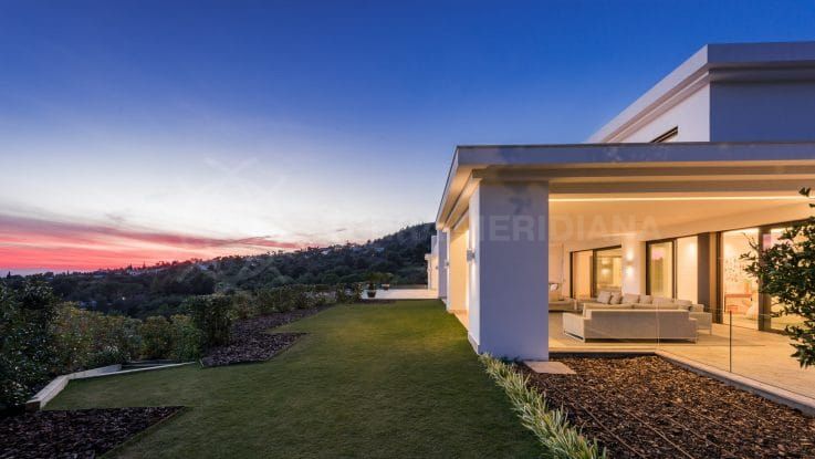 Superb imagery sells luxury villas in Marbella