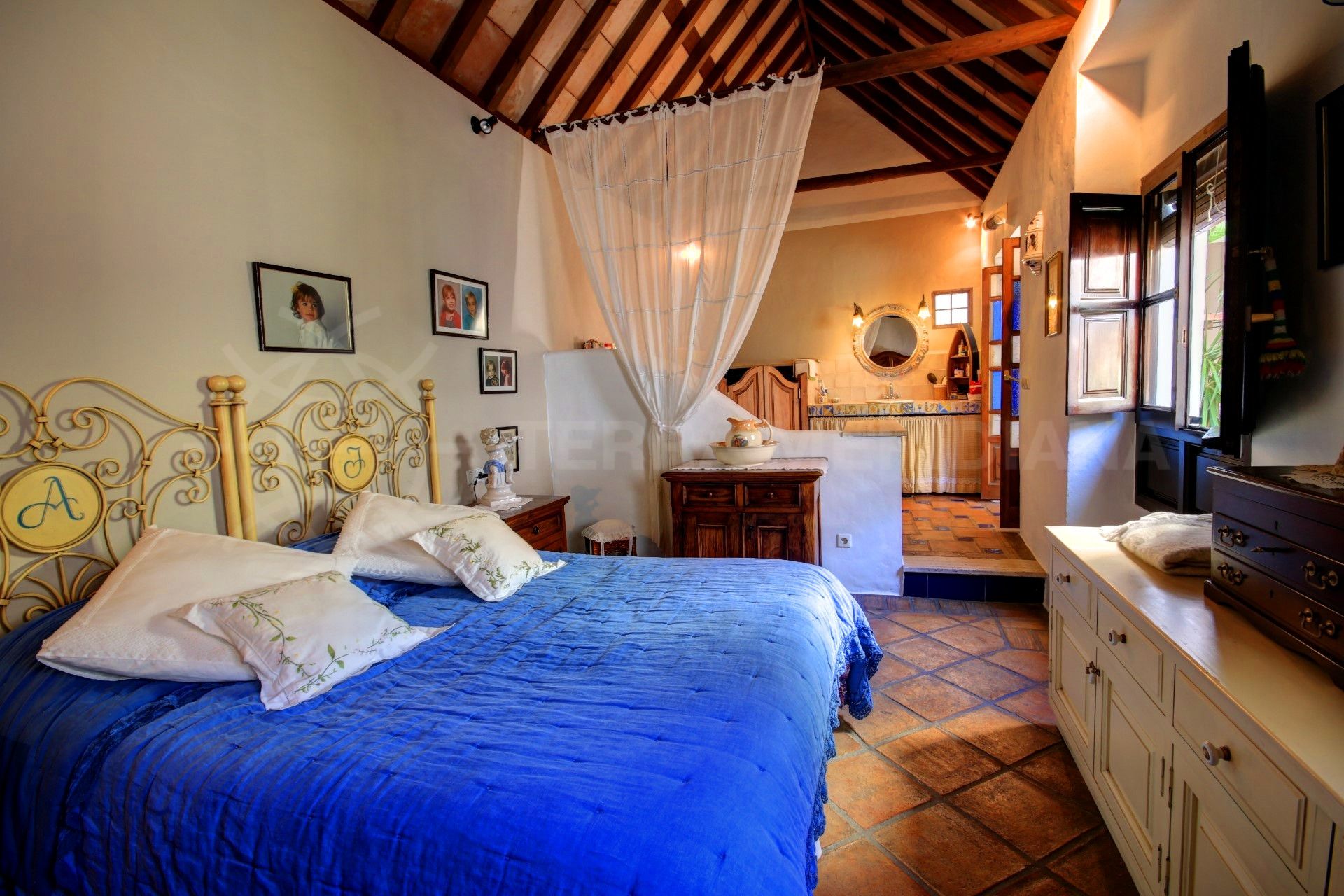 bedroom of townhouse in Estepona
