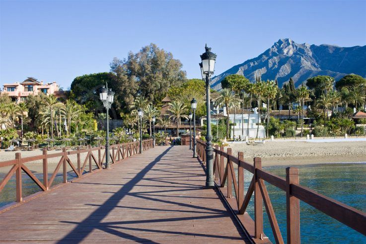 La Milla de oro Marbella, hotel Puente Romano