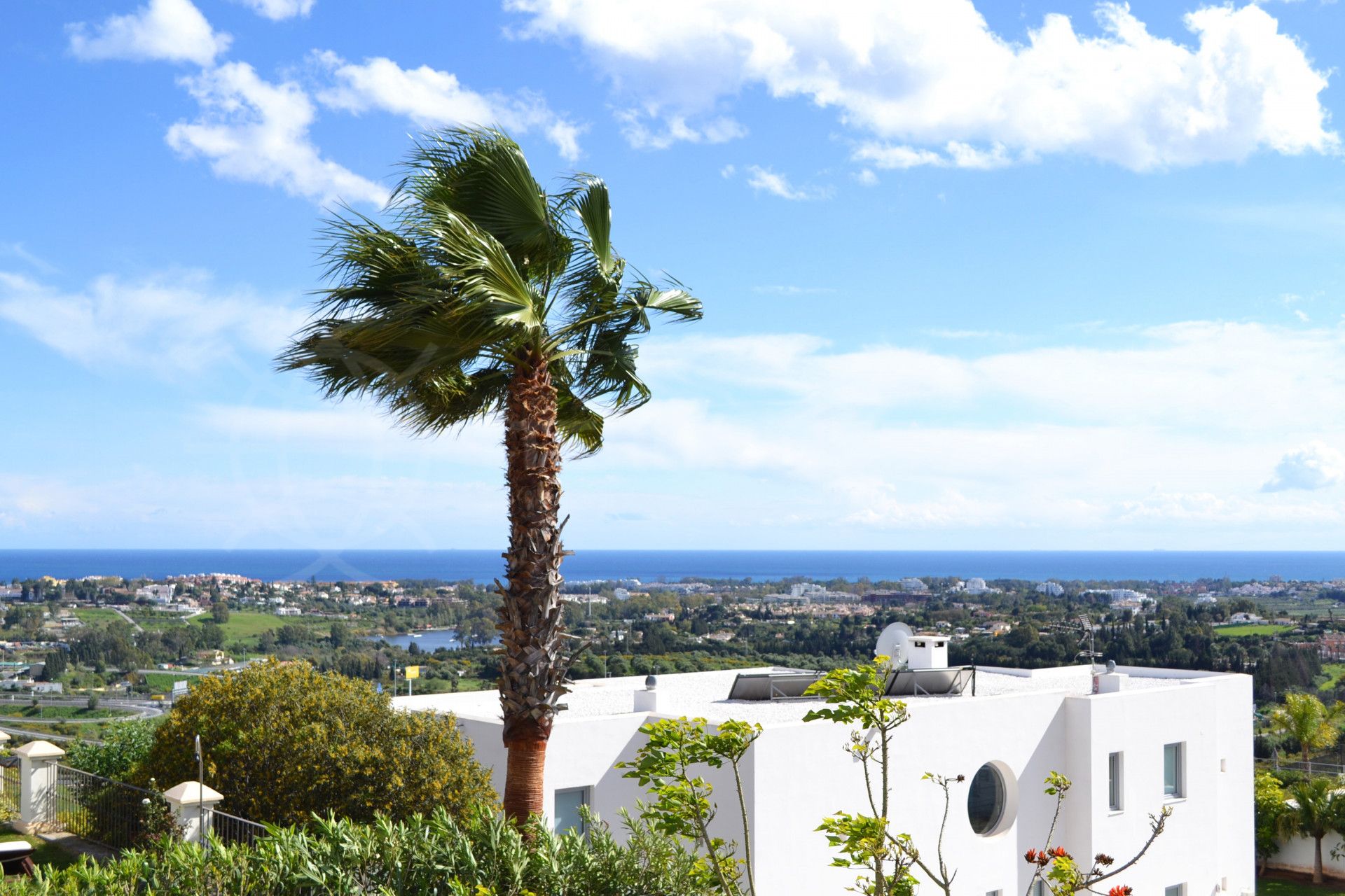 Modern-houses-Puerto-del-Capitan