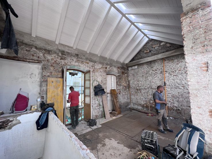Stage 4 – The Roof and laying the ground floor